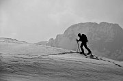 22_Bianco e Nero davanti al pradella